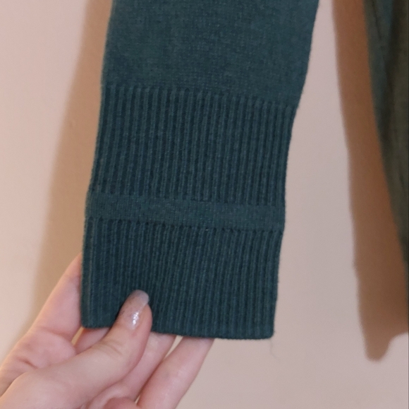 Tahari 100% 2-ply cashmere sweater size XS nwt - Picture 3 of 6